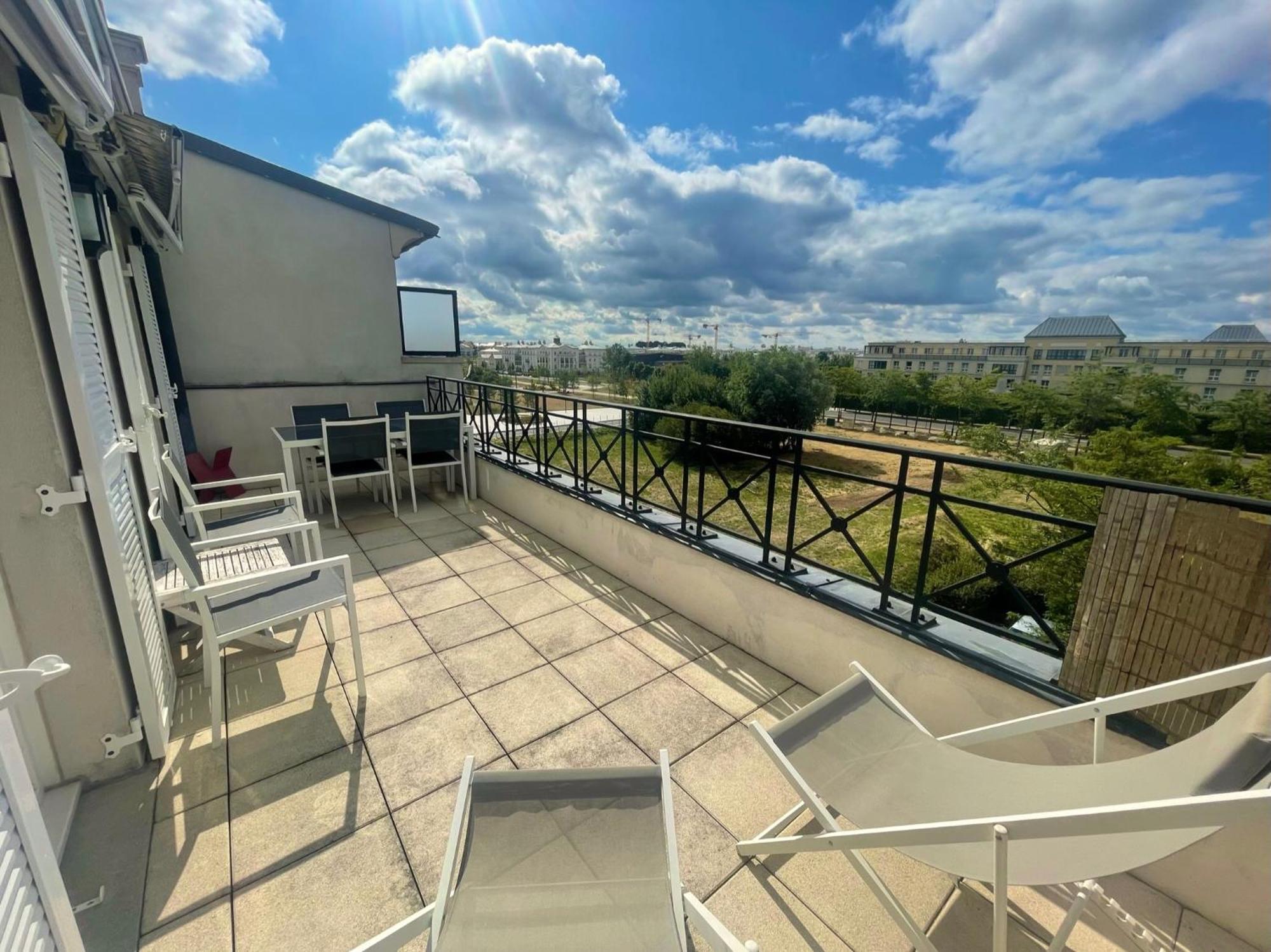 Family'S Appartement Disney Paris , 2 Parking Serris Buitenkant foto