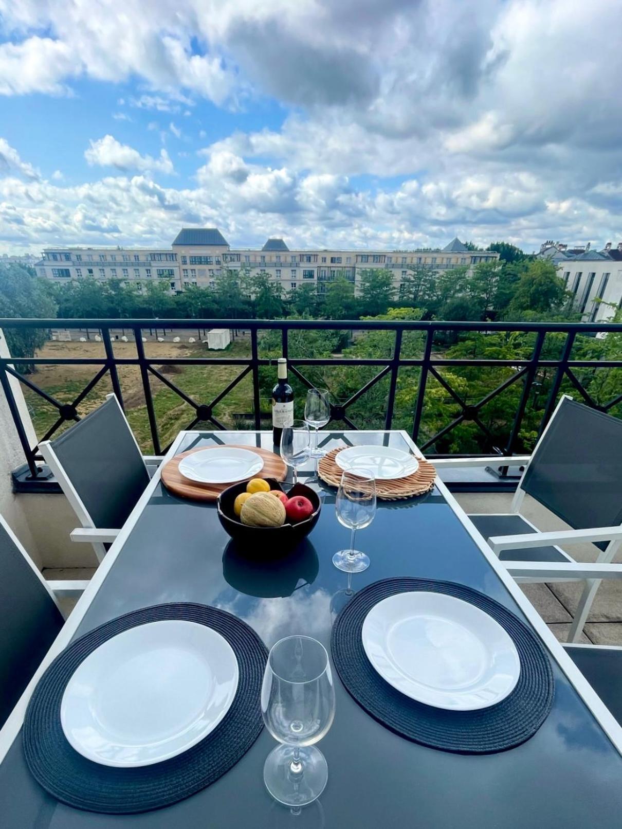 Family'S Appartement Disney Paris , 2 Parking Serris Buitenkant foto